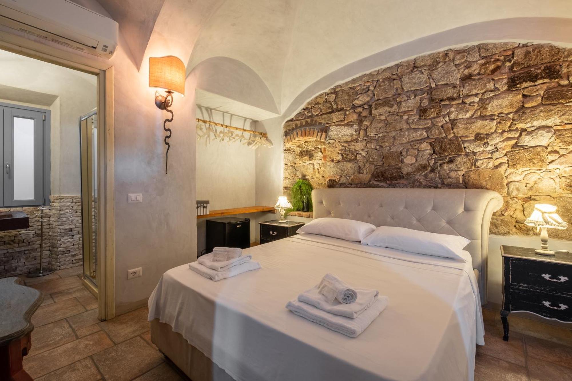 Dimoras Dimore Nel Cuore Di Olbia Exterior photo