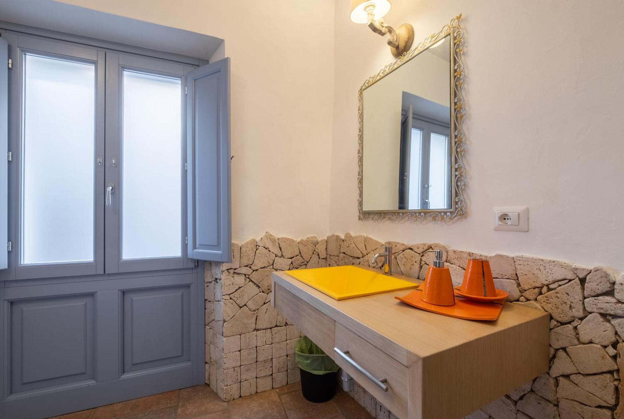 Dimoras Dimore Nel Cuore Di Olbia Exterior photo